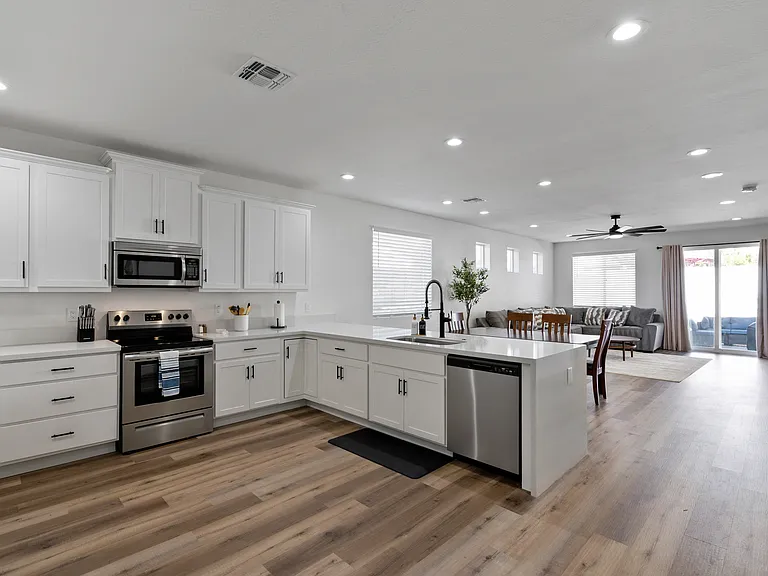 1222 E Yucca St — Photo 22