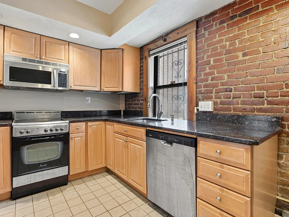 111 Jersey St #20A
