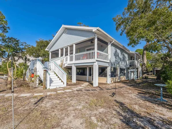 41 Pompano Dr, Panacea, FL 32346