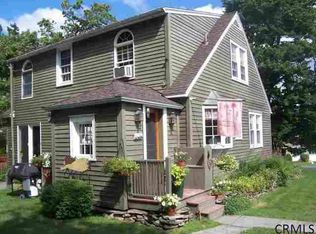 31 Beverly Rd, Troy, NY 12182