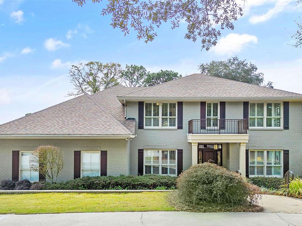 1st image of 2669 Bayou Blvd