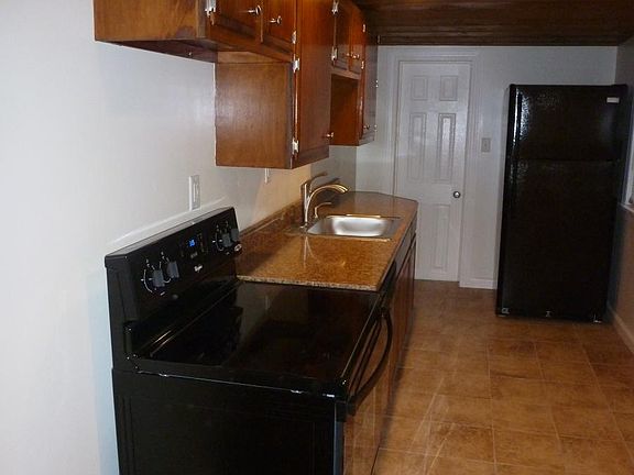 Porcelain tile flooring