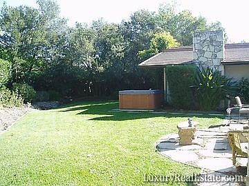 4th image of 572 Stone Meadow Ln