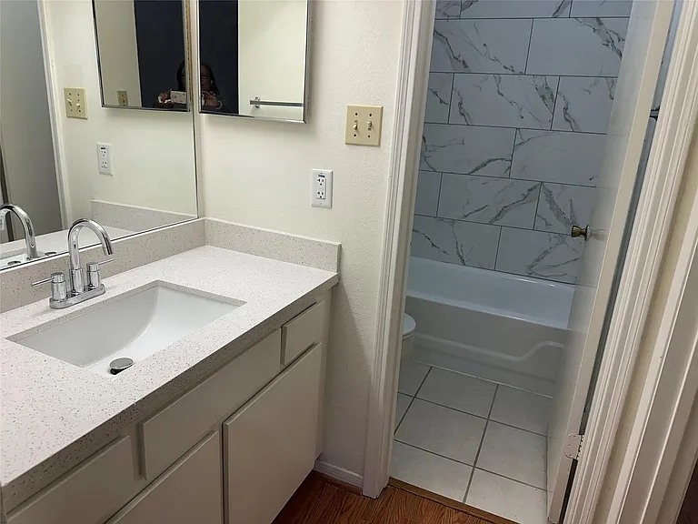2121 Hepburn St #104 — Photo 17