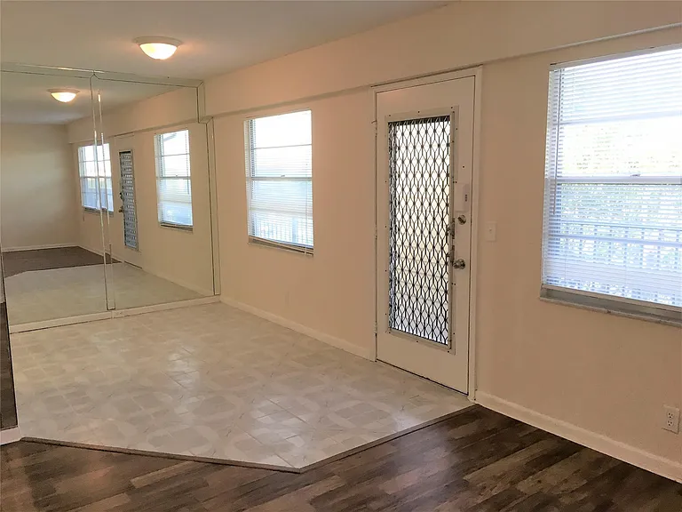 551 SW 135th Ave #405B — Photo 10