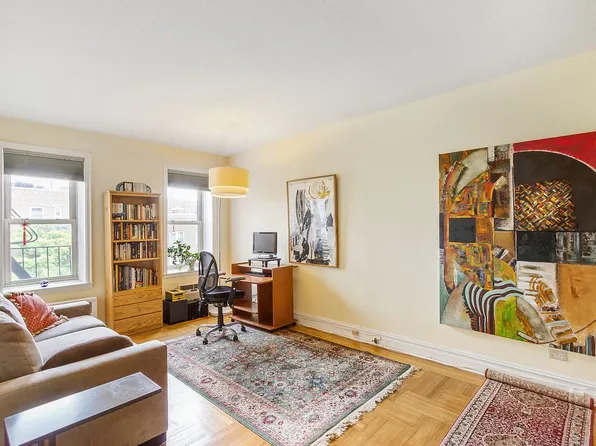 48-10 43rd St APT 6H, Woodside, NY 11377