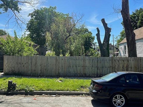 2nd image of 6412 S Bell Ave
