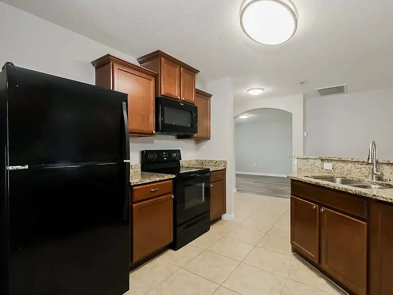 6742 Wirevine Dr — Photo 9