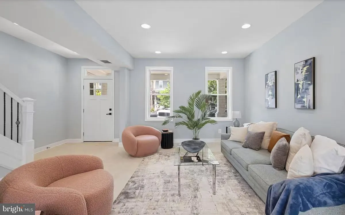 4 bed, 3.5 bath, 2088 sqft, $5,500 — Photo 3