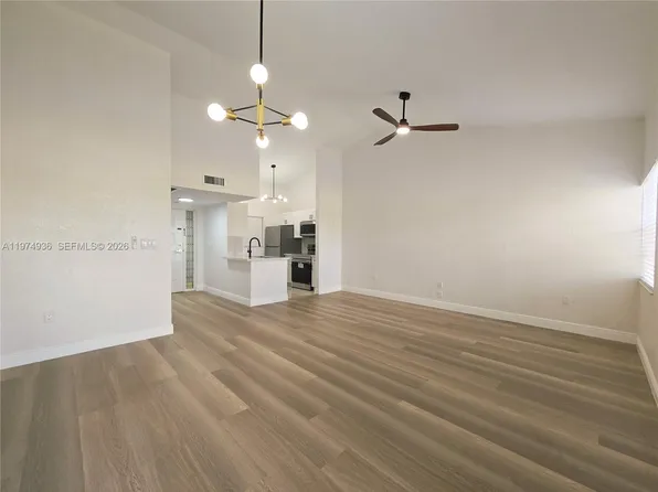 2881 N Oakland Forest Dr APT 310, Fort Lauderdale, FL 33309
