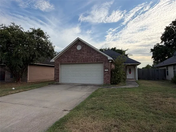 571 Whitefield Ln, Bossier City, LA 71112