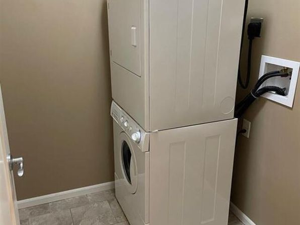 7446 S Louise Ave APT 103, Sioux Falls, SD 57108