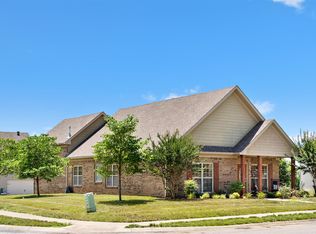 1221 Judge Cir, Clarksville, TN 37043