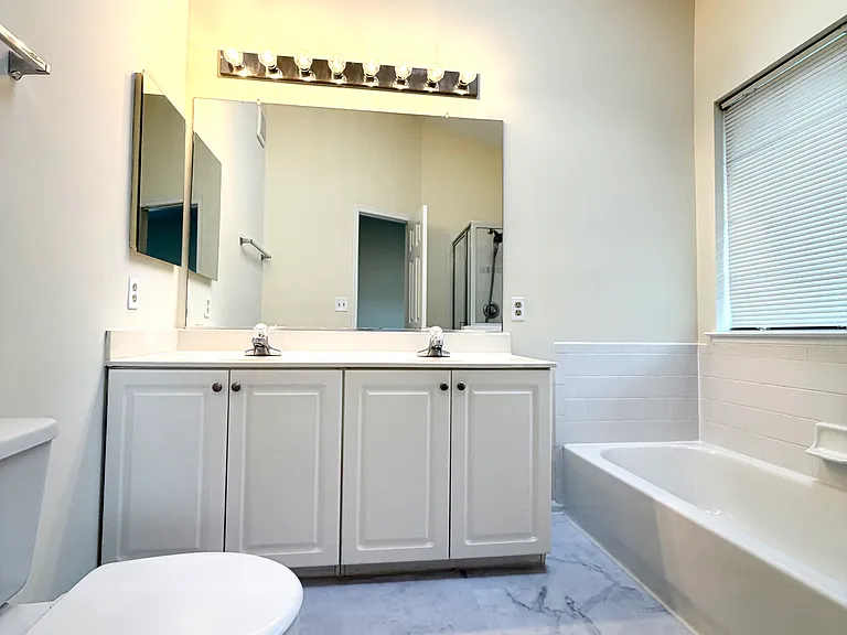 2543 Selkirk Ct — Photo 25