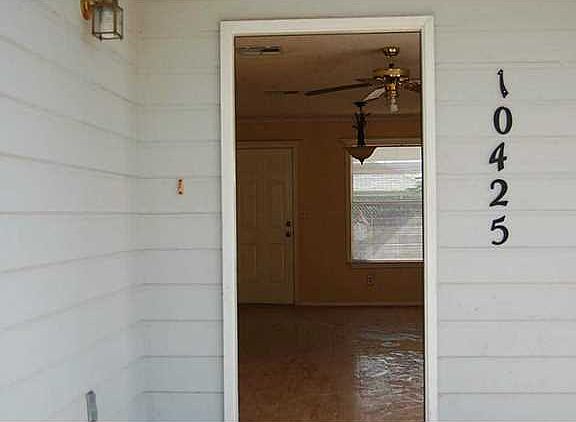 4th image of 10425 Valle Del Mar Dr