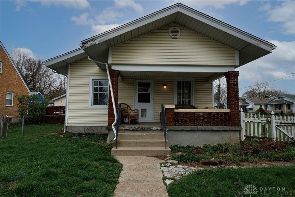 Real estate listing image