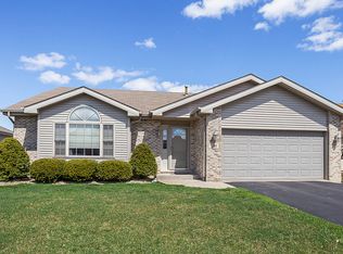 381 Saddle Run Ln, Beecher, IL 60401