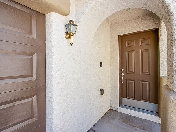 2nd image of 5863 W Baroque Gold Ct