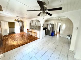 152 Forest Glen Rd #4, New Paltz, NY 12561