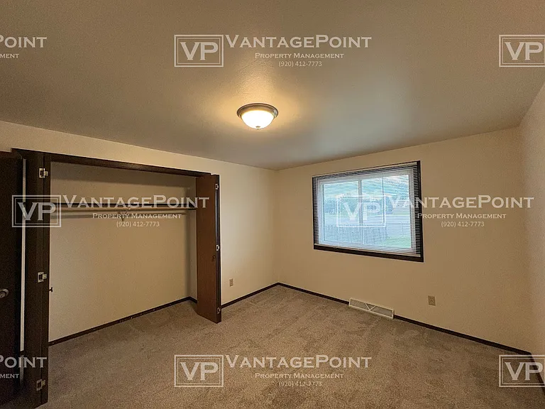 2571 Trojan Dr — Photo 10