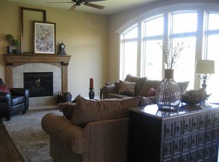 5805 Constance St, Shawnee, KS 66216