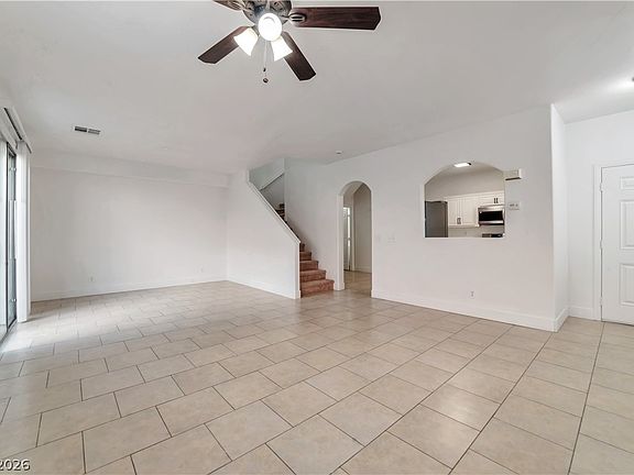 4th image of 562 Twilight Blue Ave