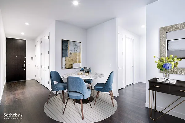 Sold by Sotheby's International Realty | media 14