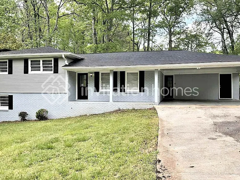 7280 Hollyhock Dr — Photo 1