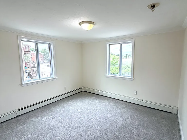 51 Plover Rd #D — Photo 9