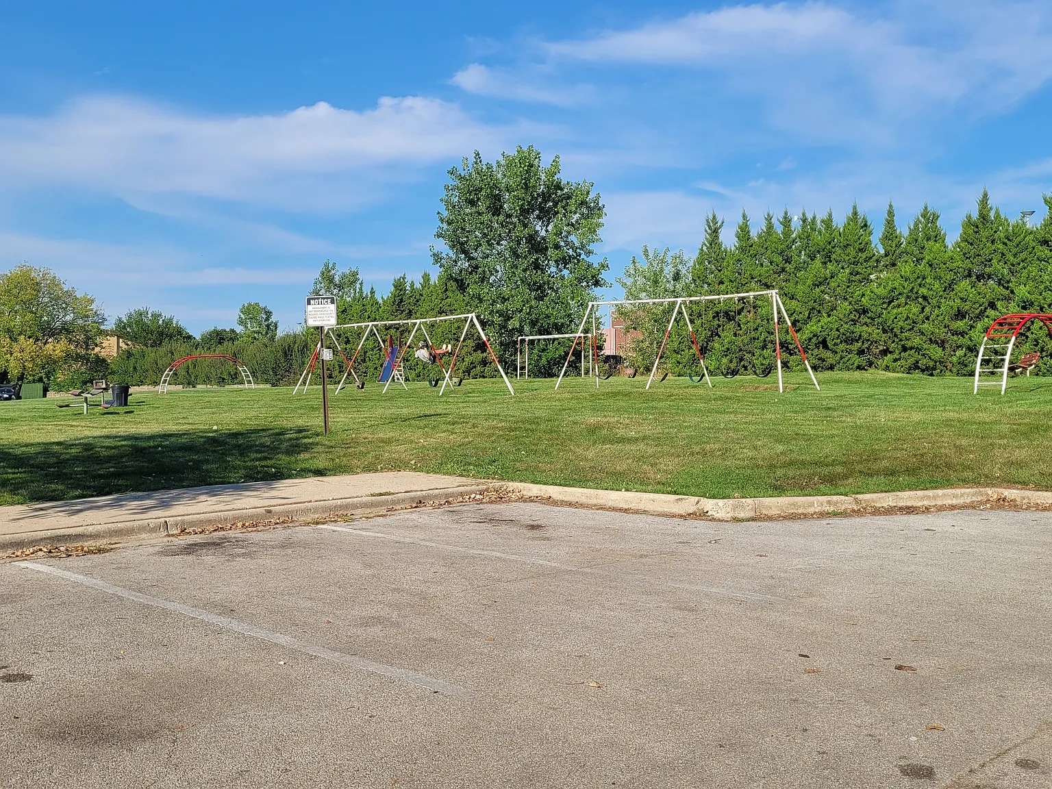 2 bed, 1000 sqft, $1,900 — Photo 4