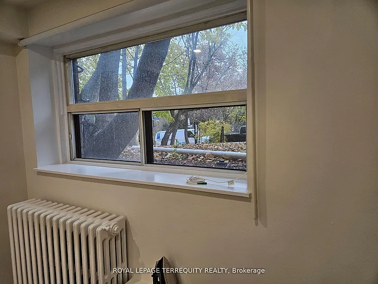 450 Arlington Ave #7 — Photo 16
