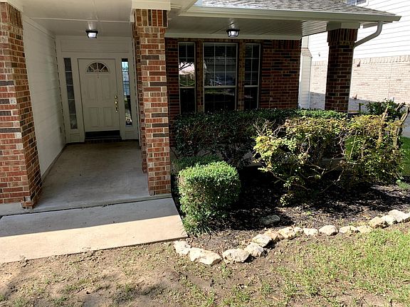 3rd image of 10705 Beard Ave