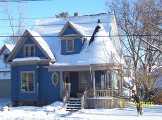 210 Fox St, Mukwonago, WI 53149