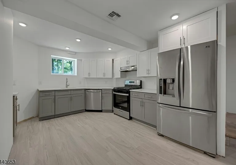 252 Mabel Pl — Photo 43