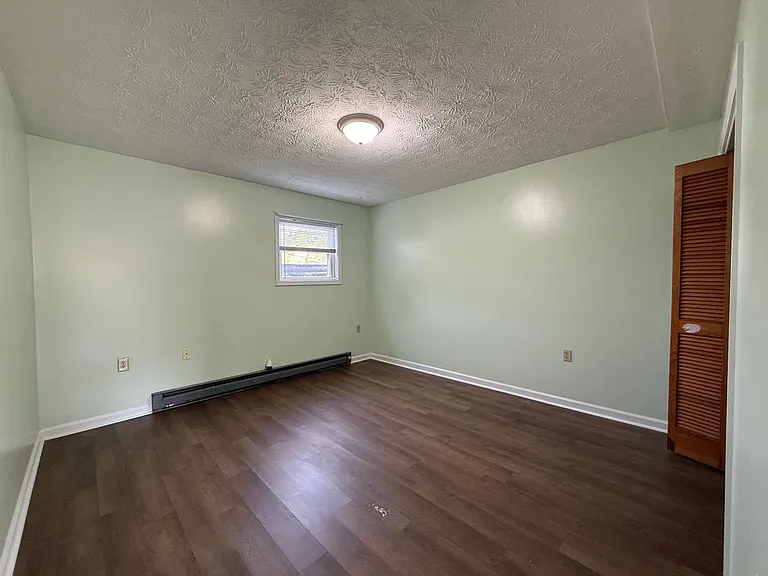 262 S Rufe Taylor Rd — Photo 8