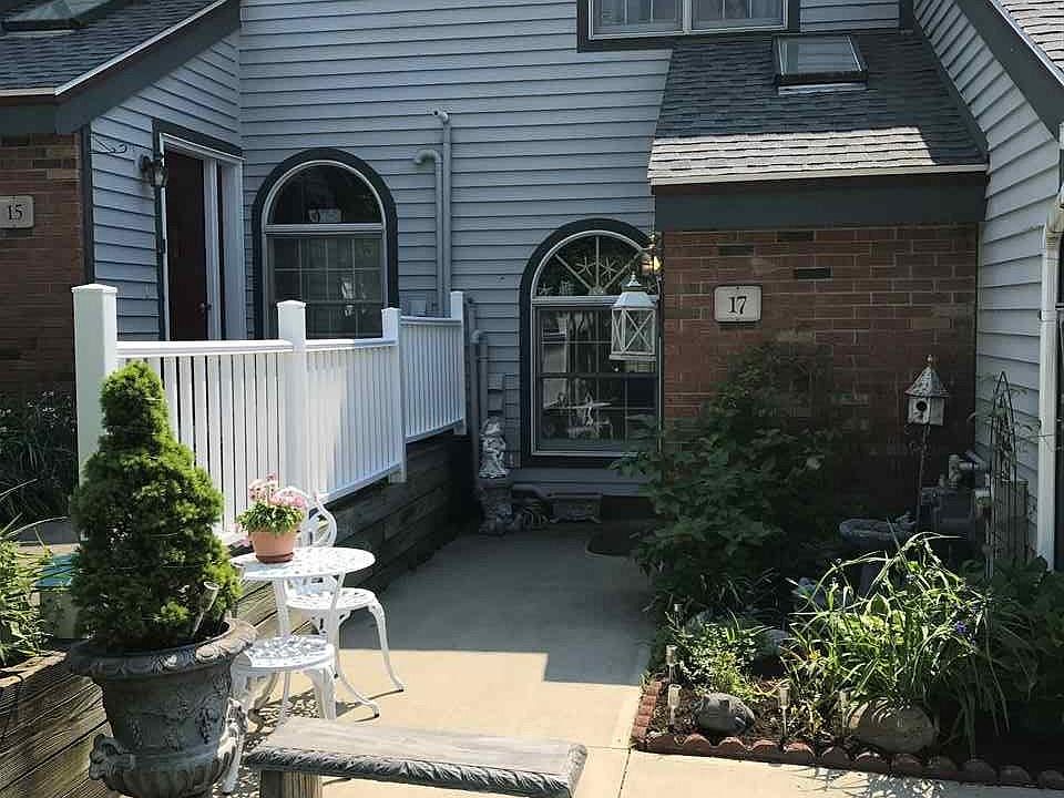 17 Lakeview Rd, Saratoga Springs, NY 12866 Zillow