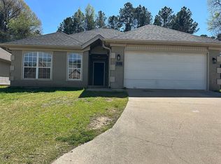 574 Wisteria Dr, Bauxite, AR 72011