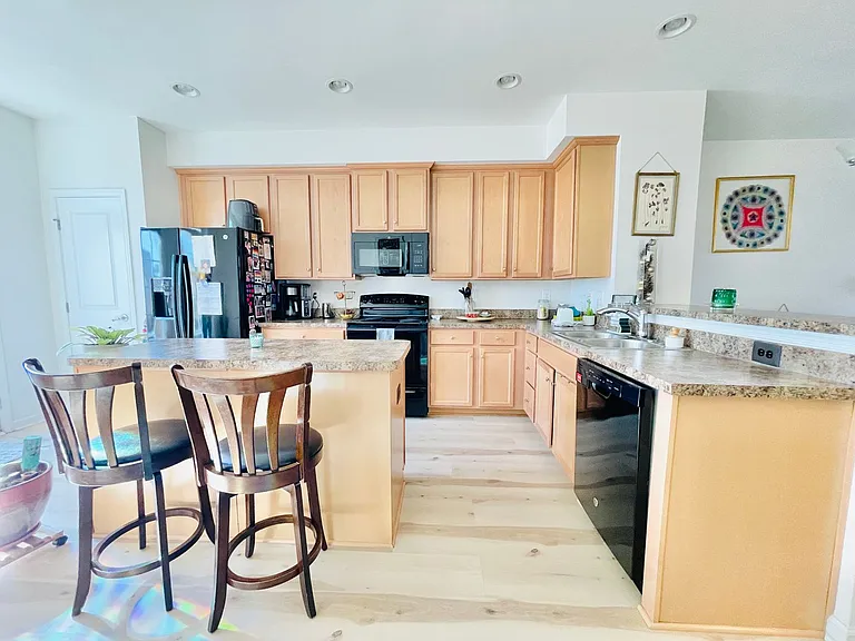 127 Streamview Dr — Photo 23