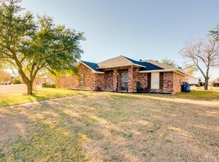 1301 Crosscreek Ln, Seagoville, TX 75159