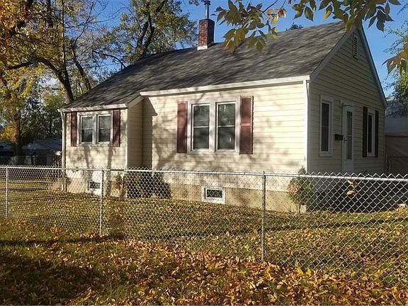 2nd image of 1204 Howard Ave