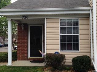720 Oak Mill Ln, Newport News, VA 23602