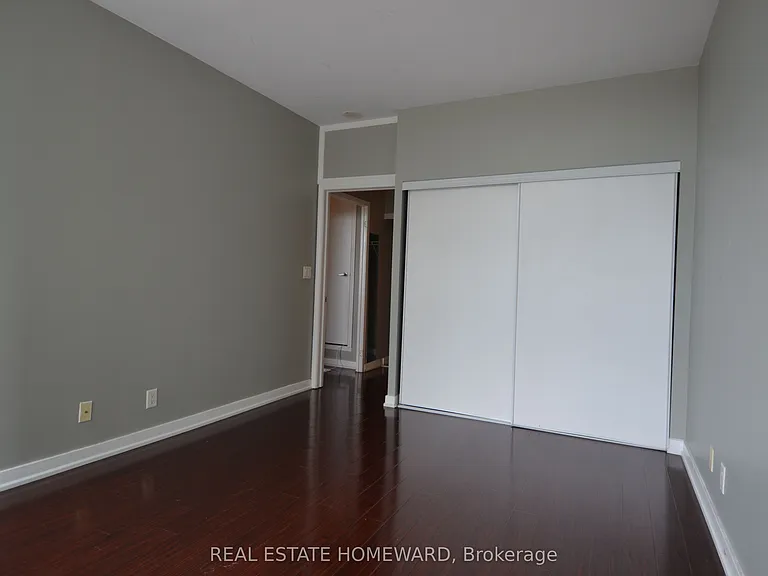 38 Lee Centre Dr #126 — Photo 12