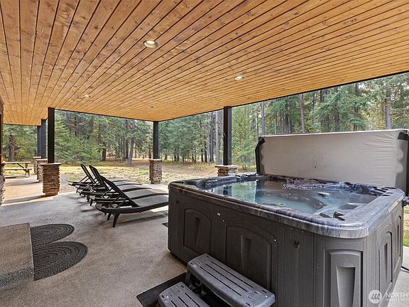 4th image of 251 Evergreen Valley Loop Road