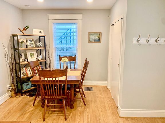5th image of 505 Delta Ave #1