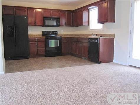 3rd image of 3433 Fox Meadow Way