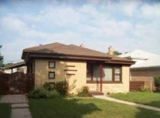 2942 Dora St, Franklin Park, IL