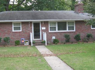 8 Mammoth Oak Rd, Newport News, VA 23606
