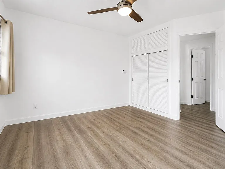 512 NE 12th Ave — Photo 11