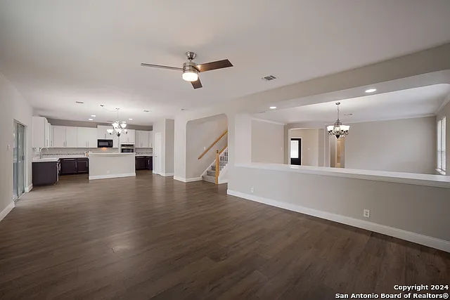 4 bed, 3.0 bath, 3162 sqft, $3,000 — Photo 4
