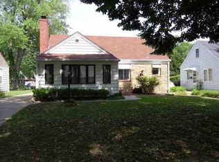 1932 SW Bowman Ct, Topeka, KS 66604